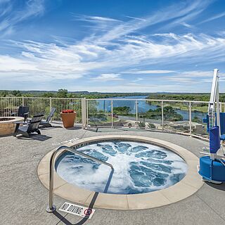 WorldMark Marble Falls — Hot tub