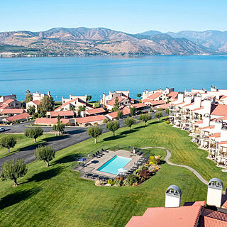Lake Chelan Shores — Exterior