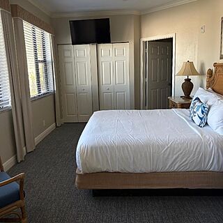 Eagle's Nest Beach Resort — Sample bedroom