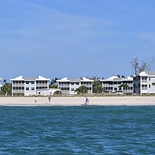 Ocean side view