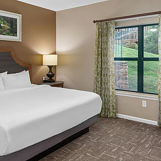 Club Wyndham Smoky Mountains — Sample bedroom
