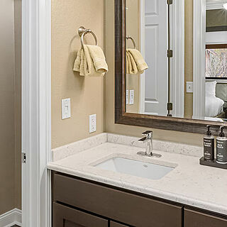 Club Wyndham Smoky Mountains — Sample bathroom