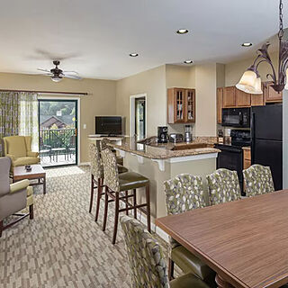 Club Wyndham Smoky Mountains — Sample living room