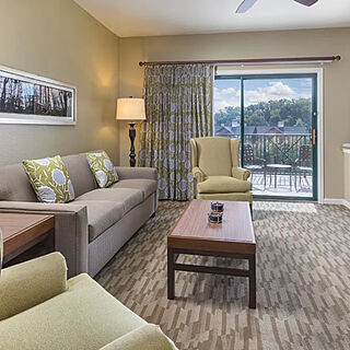 Club Wyndham Smoky Mountains — Sample living room