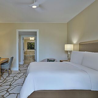 The Resort at Kapalua Bay, Maui — Sample bedroom