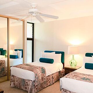 Hawaiian Princess at Makaha Beach — Sample bedroom