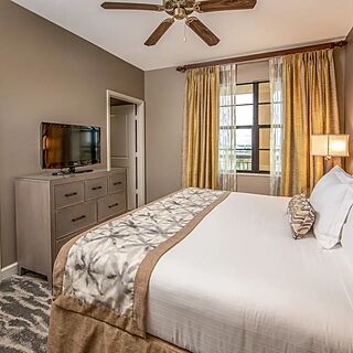 Holiday Inn Club Vacations Marco Island - Sunset Cove Resort — Sample bedroom