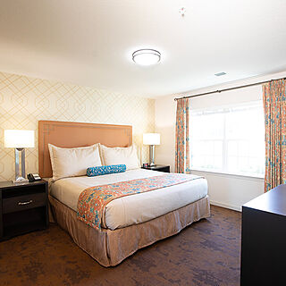 The Colonies at Williamsburg — Sample bedroom