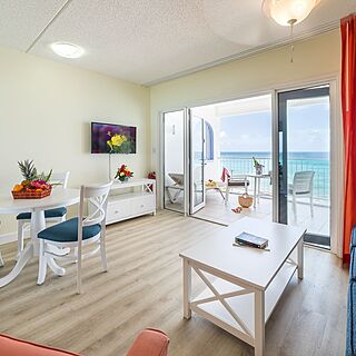 La Vista Beach Resort — Sample living room