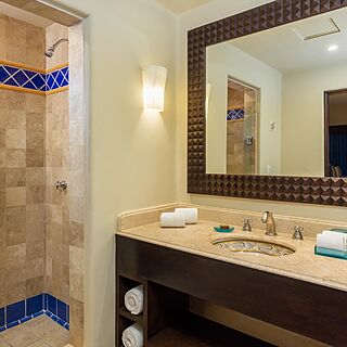 Hacienda del Mar Resort — Sample bathroom