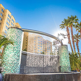 Grandview at Las Vegas — Pool fountain