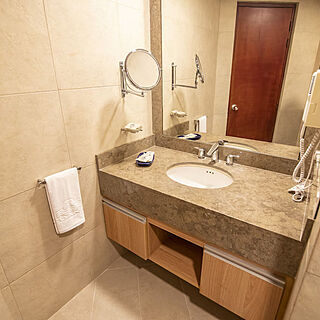 Zuana Beach Resort — Sample bathroom