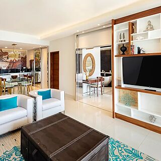 Garza Blanca Resort & Spa Los Cabos — Sample living room