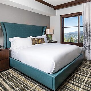 The Ritz-Carlton Club, Lake Tahoe — Sample residence bedroom