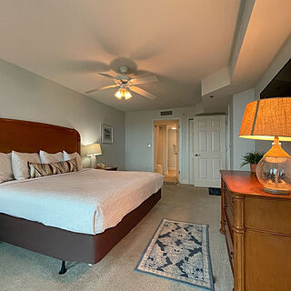 Horizon at 77th — Sample bedroom