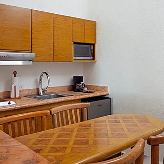 Admiral Yacht Club at Sunset — Sample kitchen
