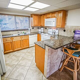 Coral Reef Beach Resort — Sample kitchen