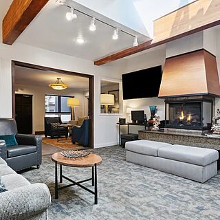 Lobby lounge area