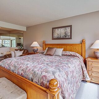 The Ridge at Sunriver — Sample bedroom