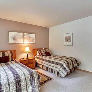 The Ridge at Sunriver — Sample bedroom