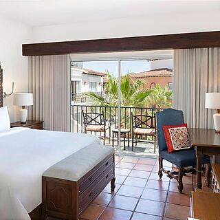 Hacienda del Mar Resort — Sample bedroom
