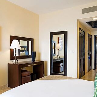 Garza Blanca Preserve Resort & Spa — Sample deluxe room