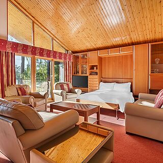 Craigendarroch Lodges, Managed by Hilton Grand Vacations — Sample living room