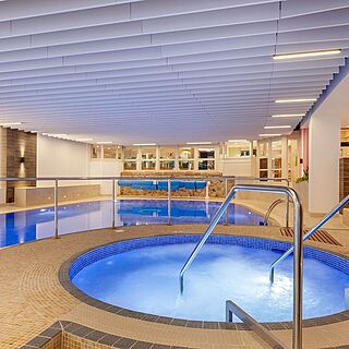 Craigendarroch Lodges, Managed by Hilton Grand Vacations — Hot tub