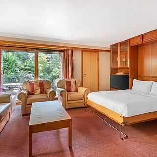 Craigendarroch Lodges, Managed by Hilton Grand Vacations — Sample living room