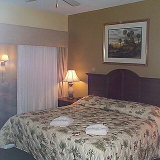 Island Links Resort — Sample unit master bedroom.