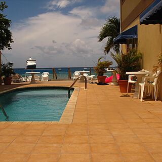 Coral Sands Resort